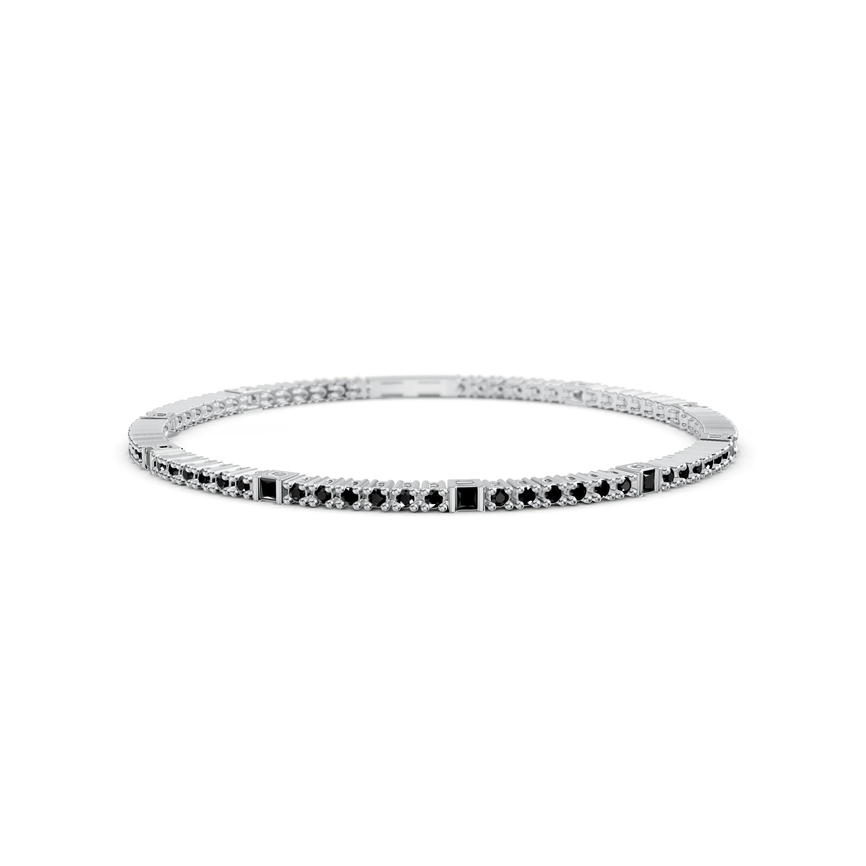 Silver_Black_Black