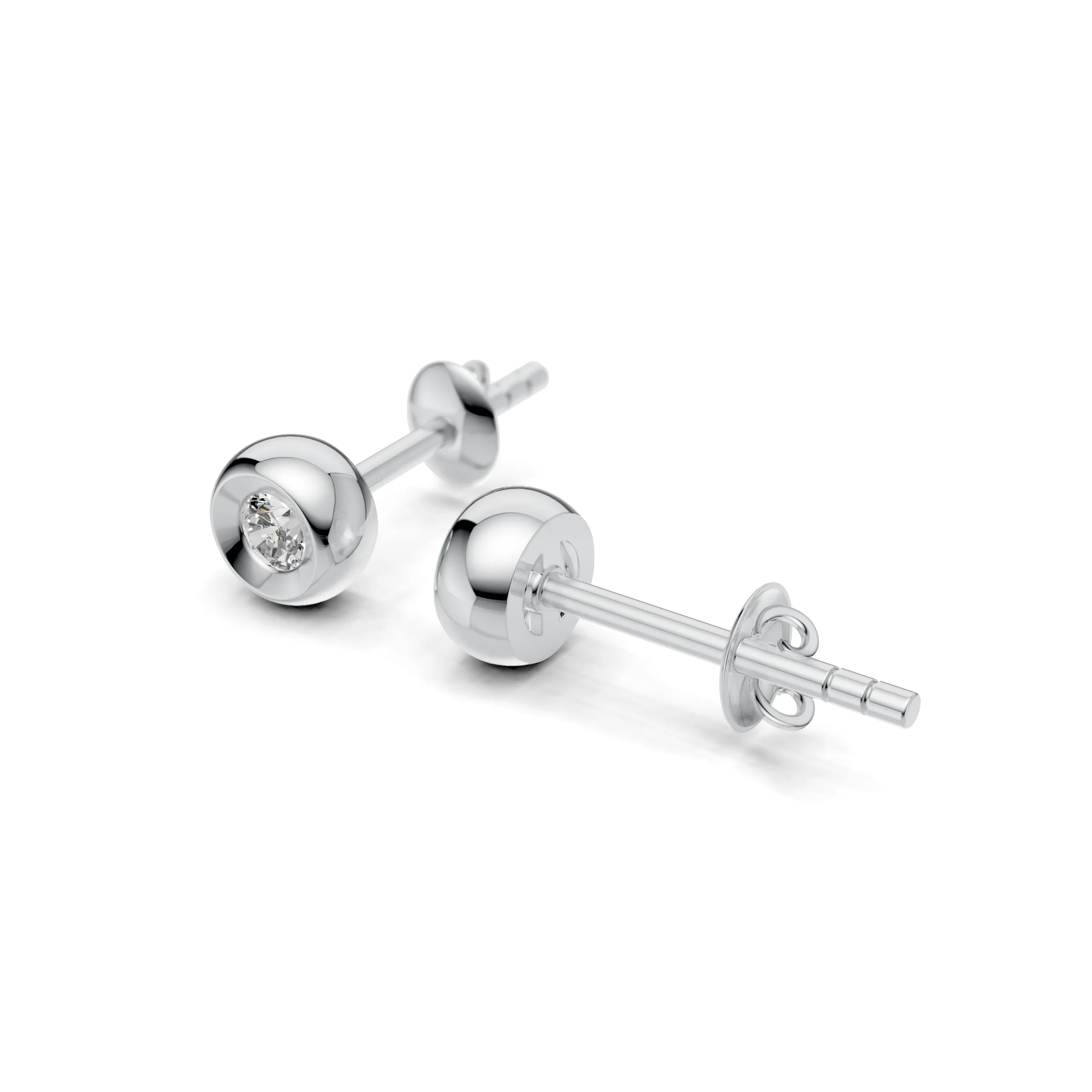 Pargold Solid Gold Elegance in Gold: Luxe Stud Earrings - Medium -Silver_Diamond_Static_Silver